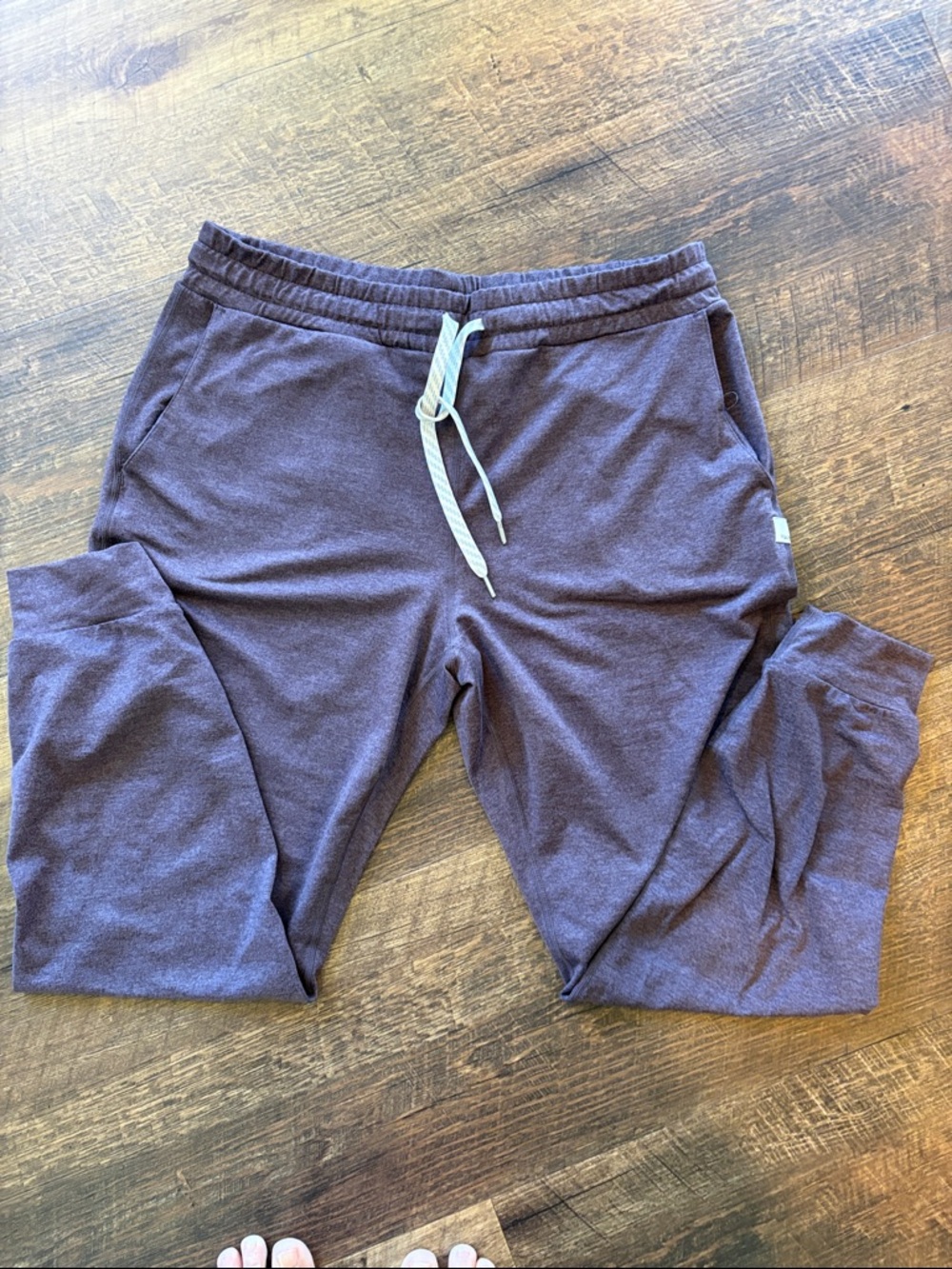 Vuori Women's Burgundy Drawstring Joggers - Picture 5 of 8